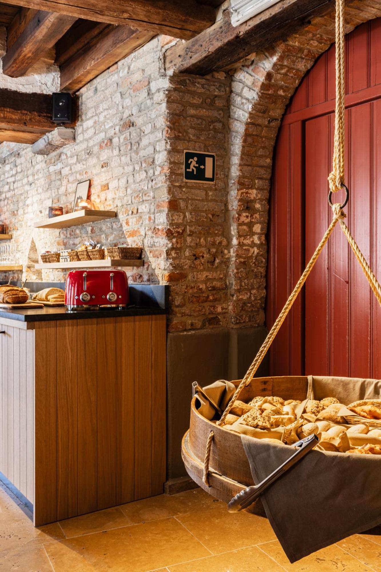 Hotel Ter Brughe By Cw Collection 4*
